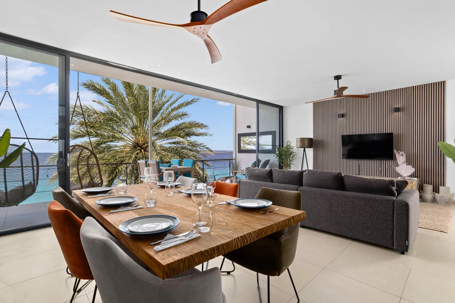 caren paradise-apartment 2-true media culture-45.jpg